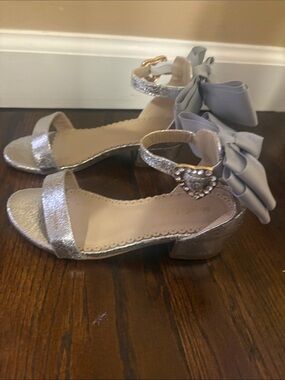 Angel face ' Silver Bow Ankle-Strap Sandals
